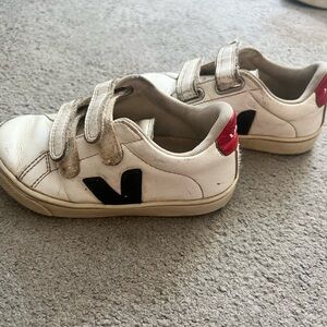 Toddler Veja Velcro Shoes. Toddler Boy size 10